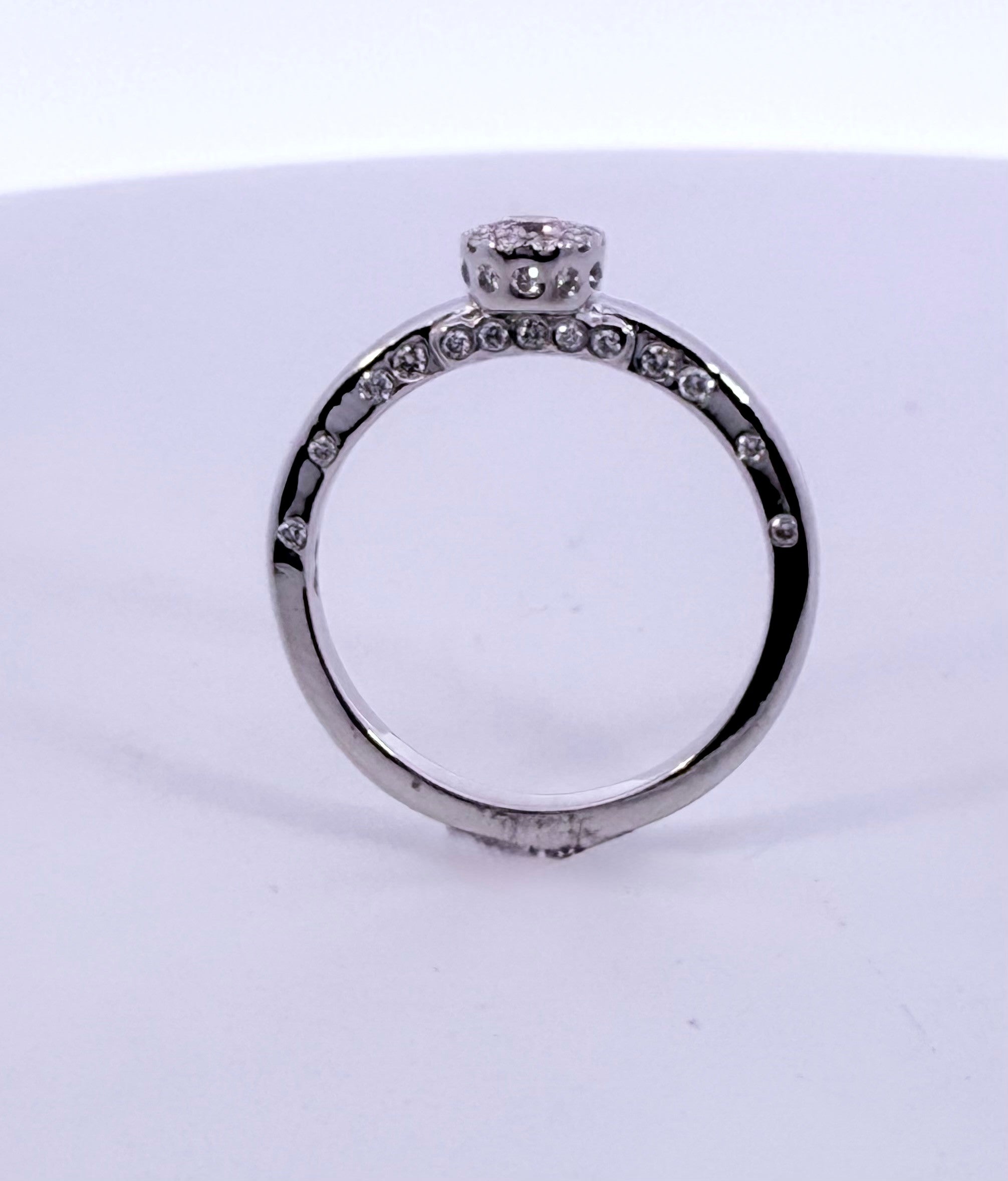 18ct White Gold & Pink Diamond Ring