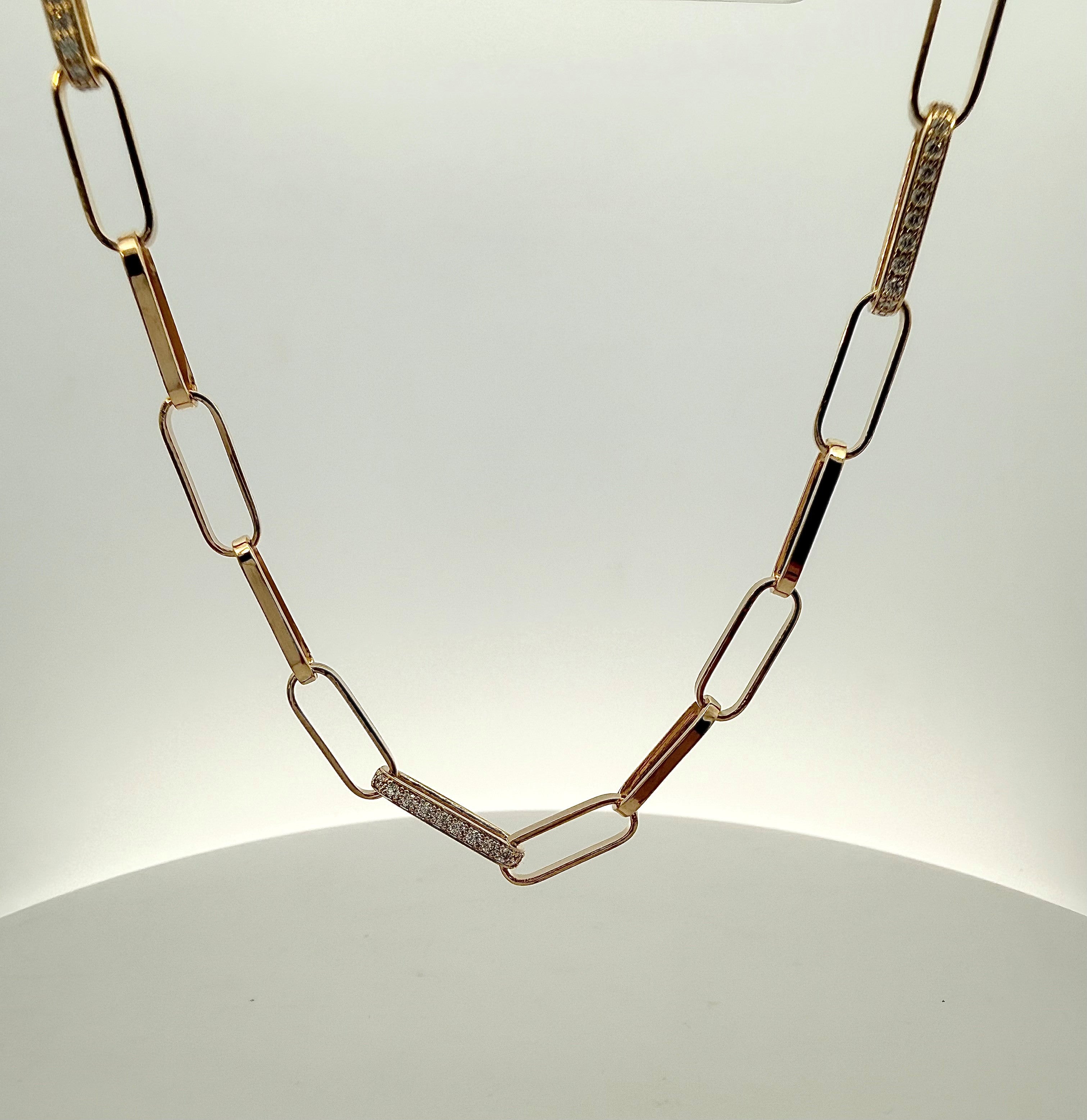 9ct Yellow Gold Chain Necklace in Paper Clip 50cm