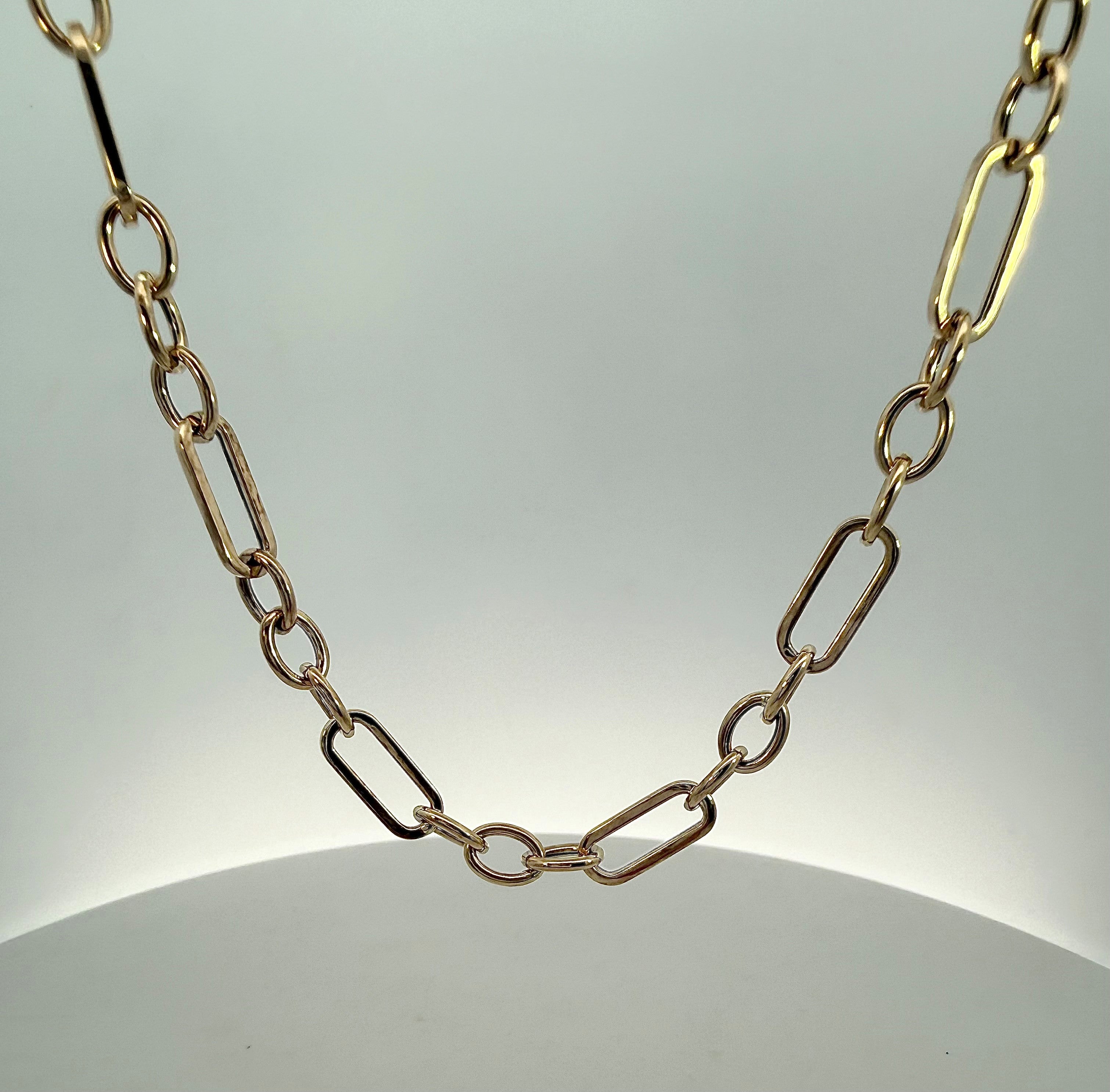 9ct Yellow Gold Chain Necklace in Paperclip Link 45cm