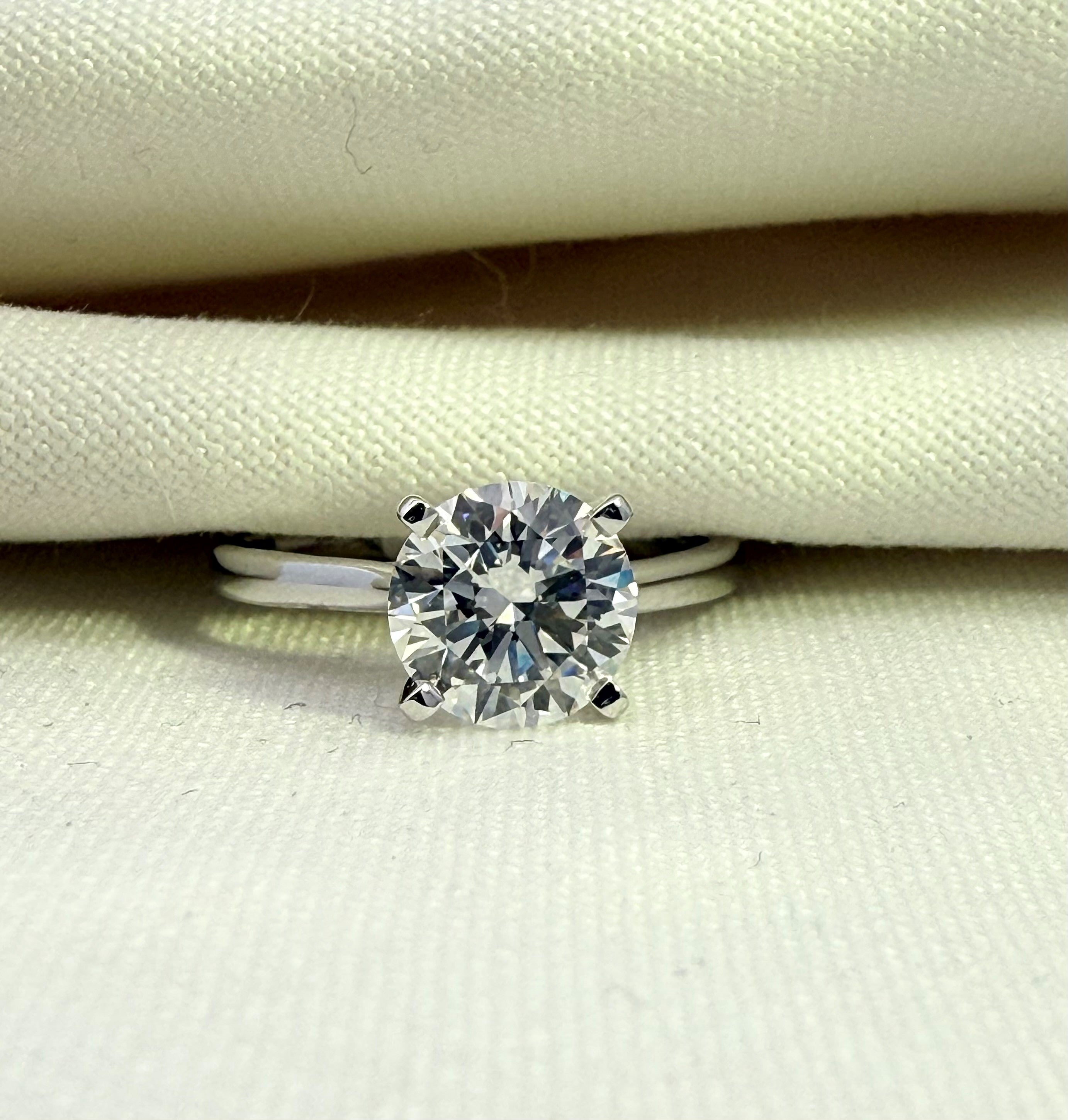 2.04ct Round Brilliant Cut Lab Grown Diamond in 18ct White Gold