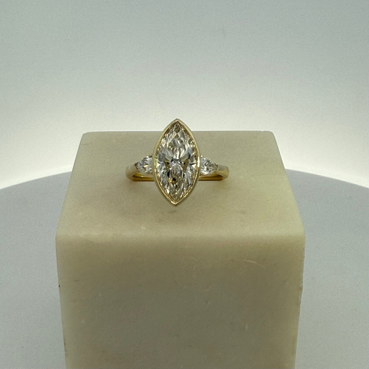 3.06ct Marquise Cut Lab Grown Diamond Ring in 9ct Yellow Gold