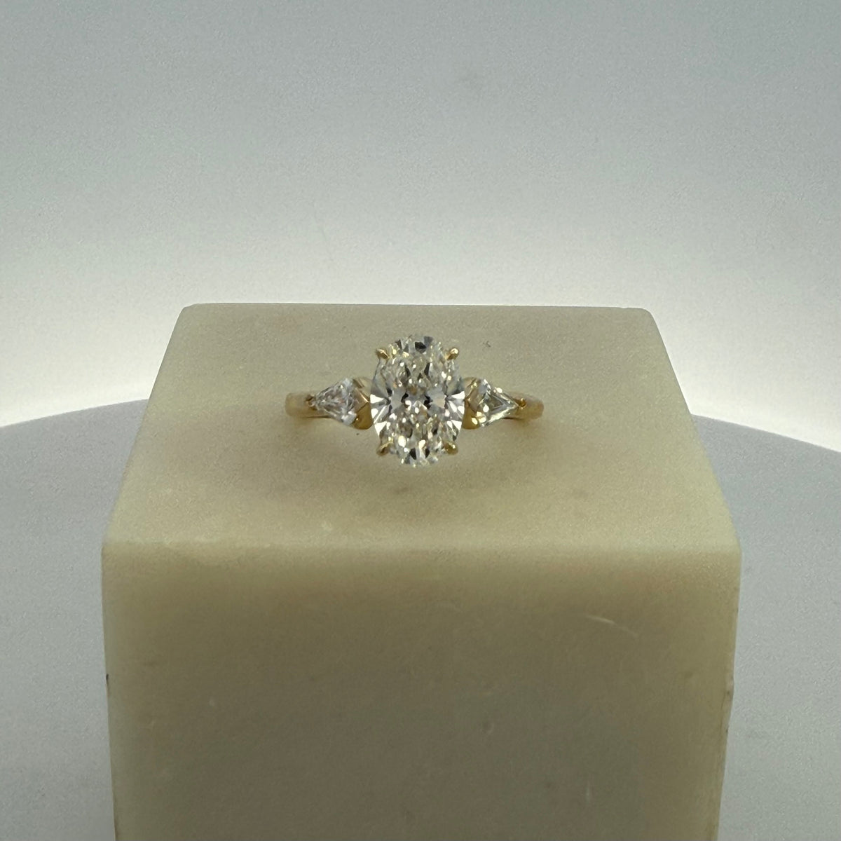 1.59ct Oval Cut Lab Grown Diamond Ring in 9ct Yellow Gold