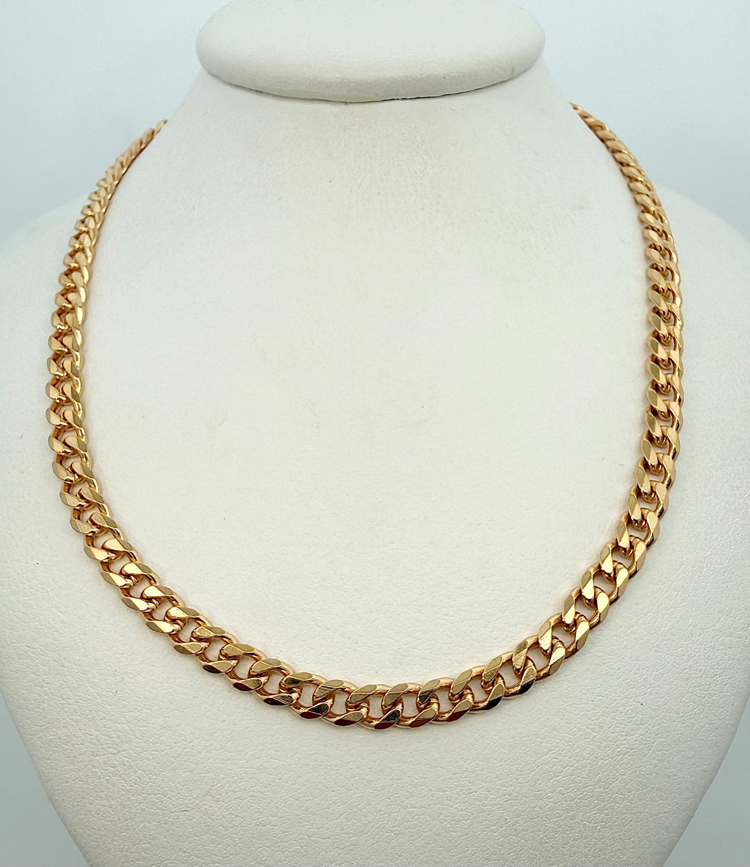 9ct Yellow Gold Chain Necklace in Diamond Cut Curb Link 50cm