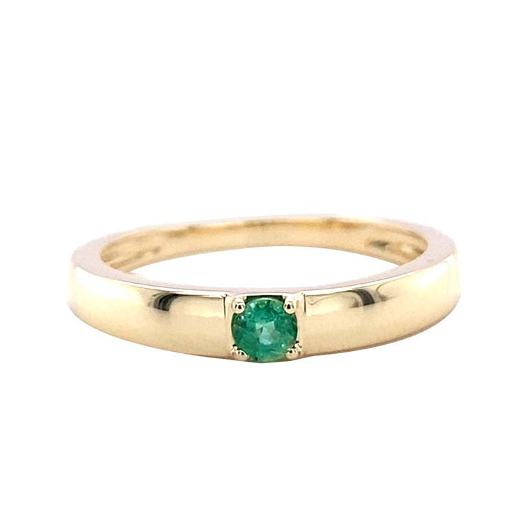 Emerald Ring in 9ct Yellow Gold