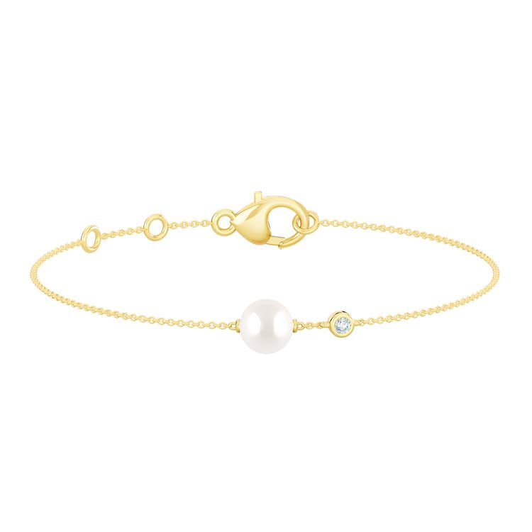 0.03ct Lab Grown Diamond Freshwater Pearl Bracelet in 9ct Yellow Gold